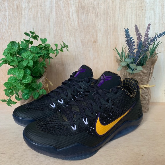 ✅SOLD Nike Kobe XI 11 Carpe Denim Shoes - Picture 2 of 8